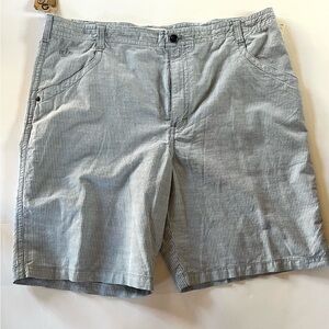 Men's Gray Striped Shorts NWT